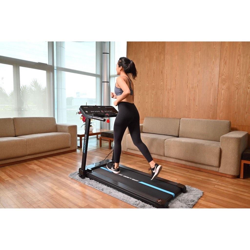 Dque moon walker treadmill deals