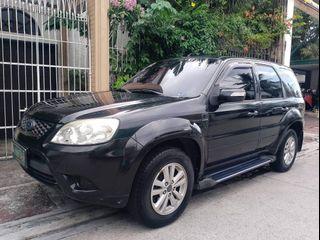 Ford Escape 4x2 matic gas low mileage class A Auto