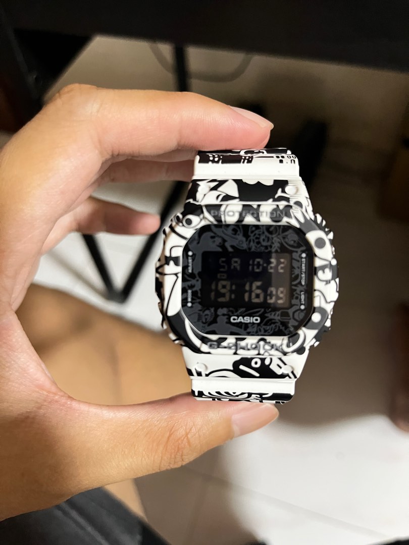 レノボG-SHOCK B\'z DW-5600 “LIMITED MODEL” 腕時計(デジタル)