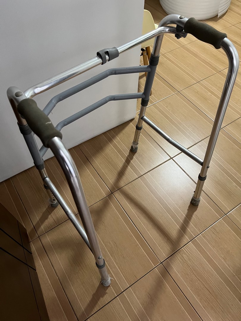 Heavy Duty Walker (from Mercury Drug), Health & Nutrition, Assistive