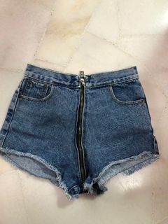 (Category: ) located in . Submitted by bryanahuang (Listing ID 1192178920, Image 1). Description: .