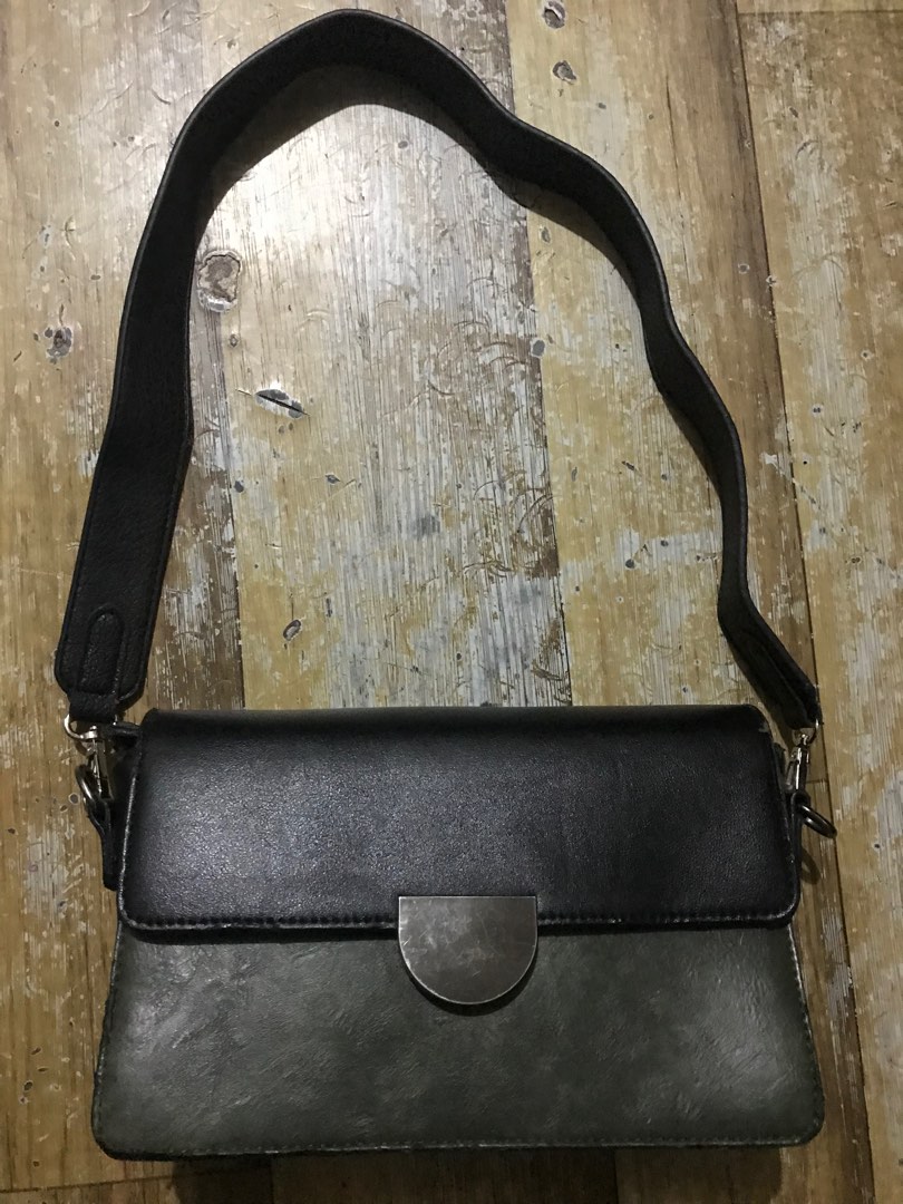 How r u sling, Luxury, Bags & Wallets on Carousell