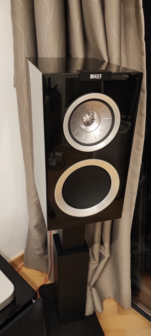 KEF R300 + Stand, 音響器材, Soundbar、揚聲器、藍牙喇叭、耳擴
