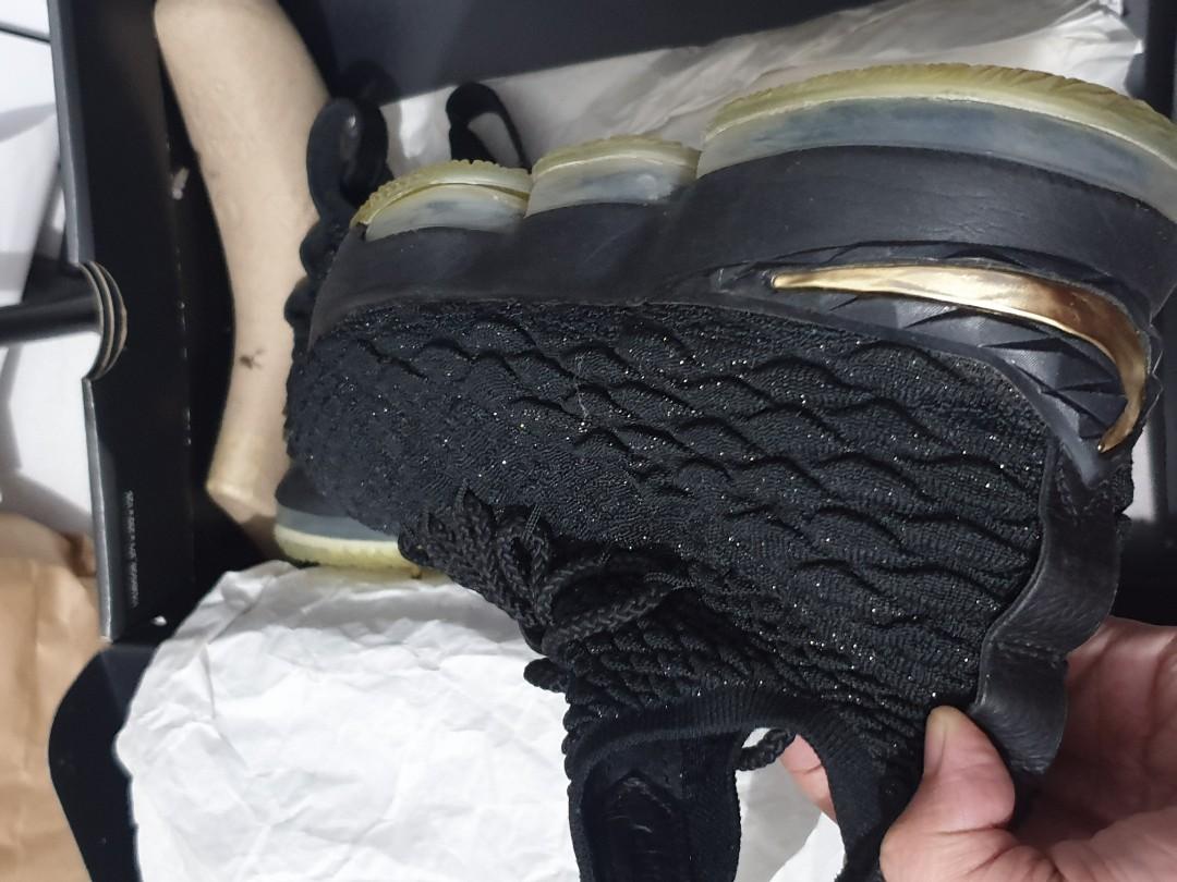 Lebron 15 black and gold size 12 clearance