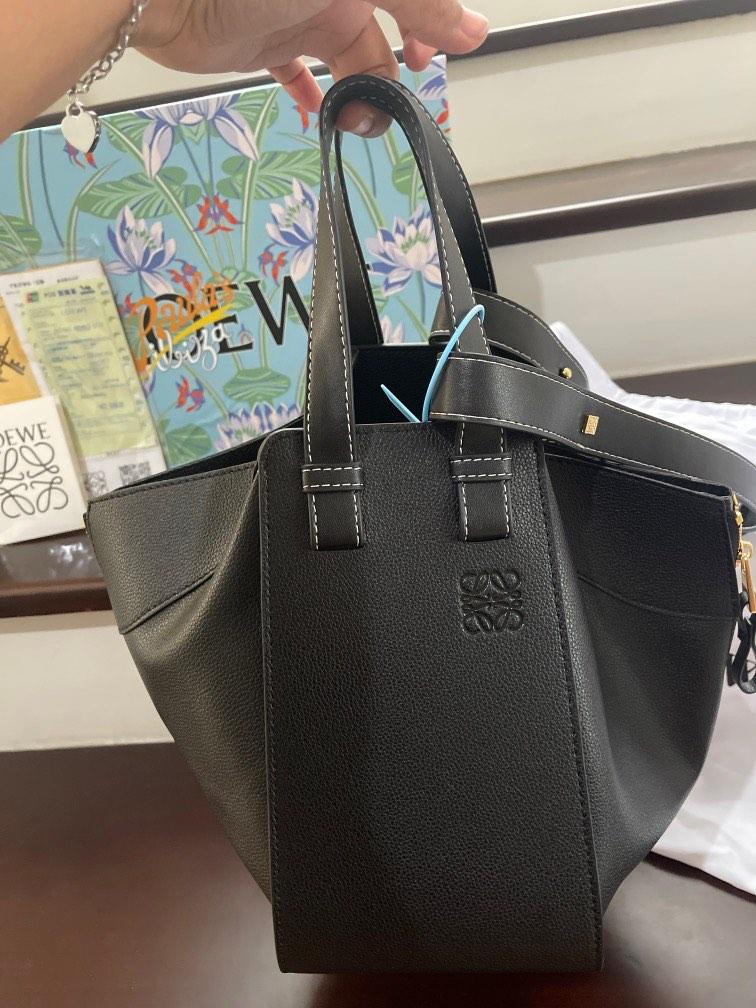 Loewe bag, Barang Mewah, Tas & Dompet di Carousell
