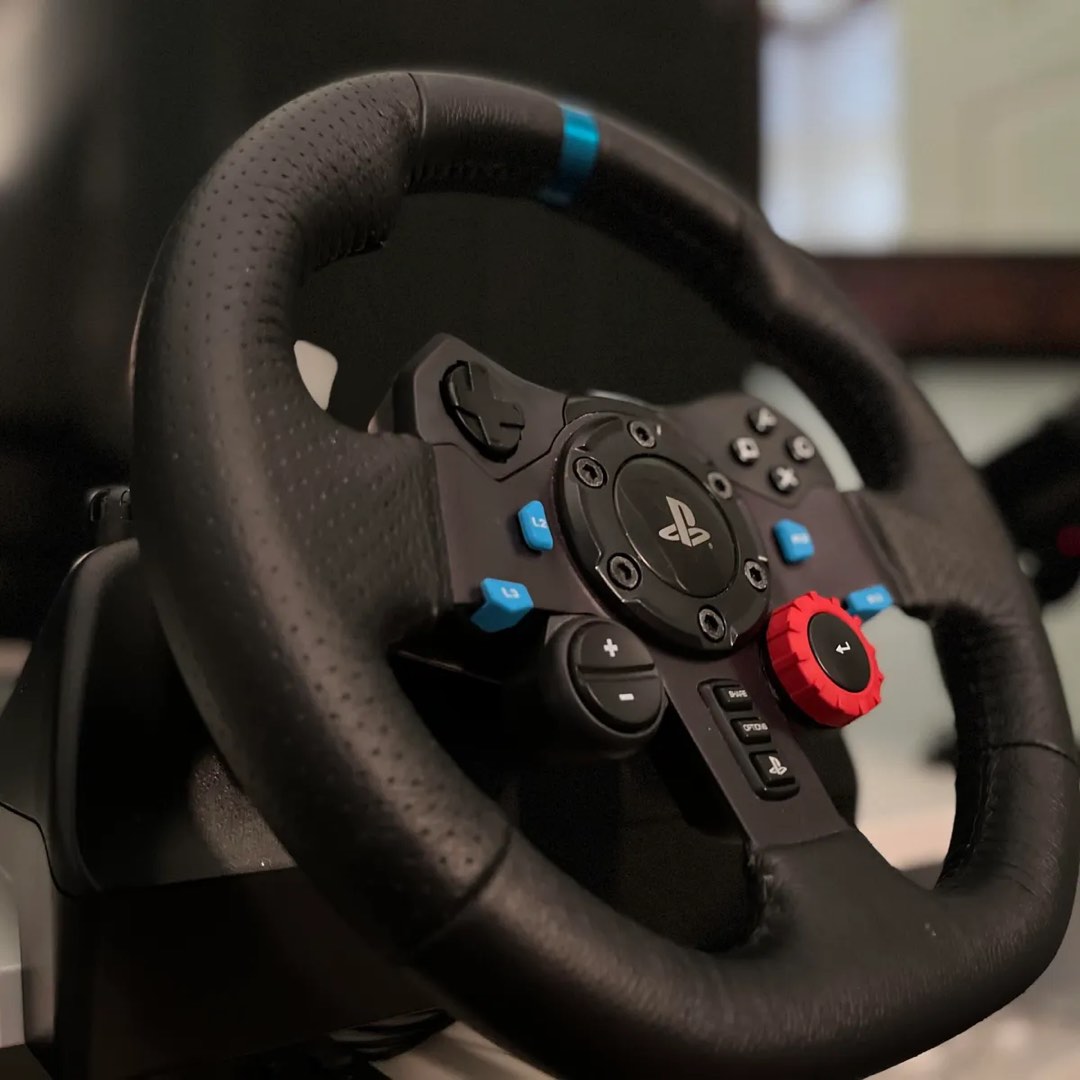 Logitech G27 racing full set, Video Gaming, Gaming Accessories, Virtual  Reality on Carousell