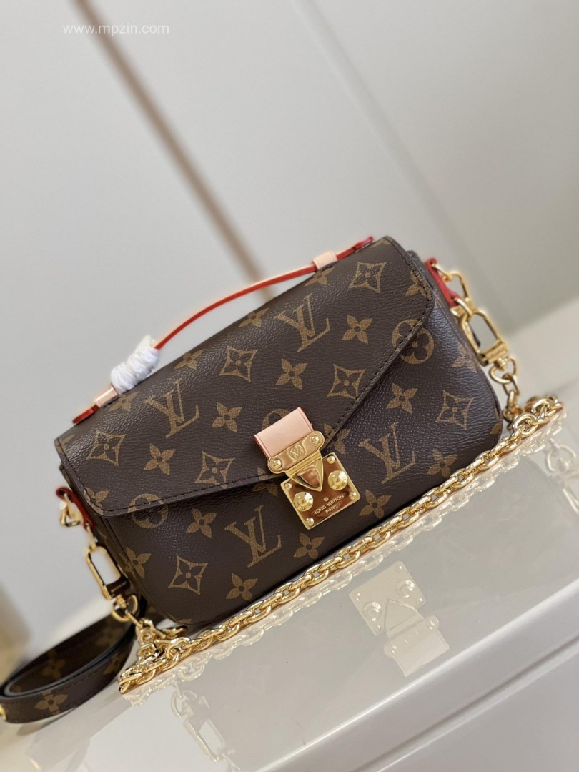 Review of LV Pochette Metis East West bag #louisvuitton #lv #pochettemetis  #designerbags 