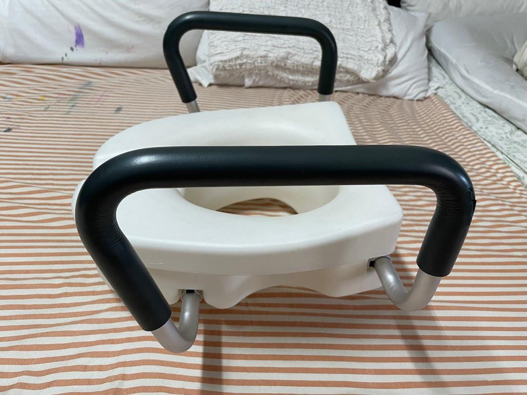 Medline Toilet Seat Riser 5" High with stand Up amrs, Health