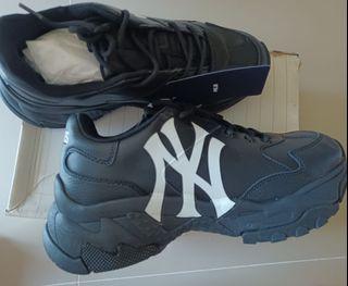 Mlb Shoes in Dansoman for sale ▷ Prices on