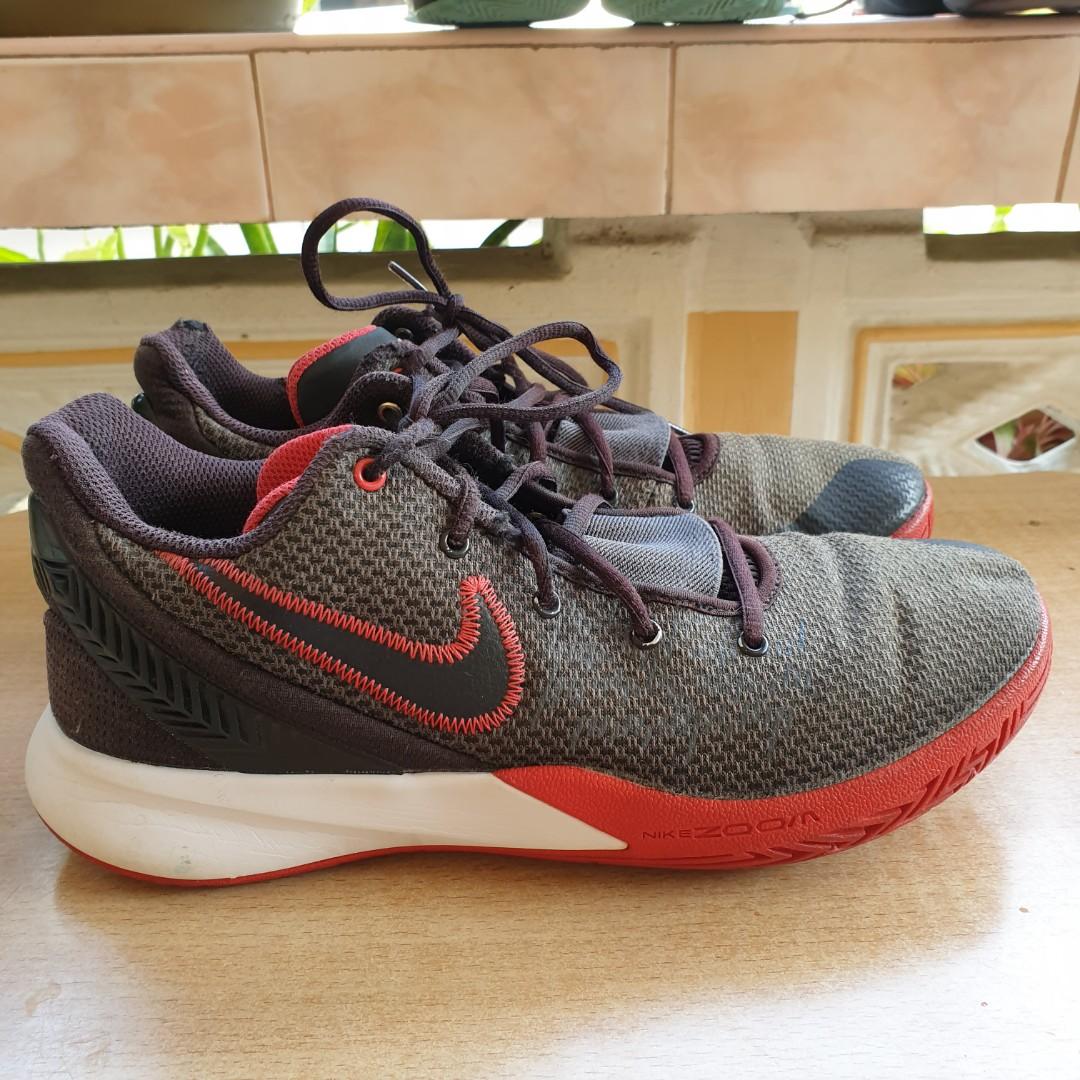 Harga sale kyrie flytrap