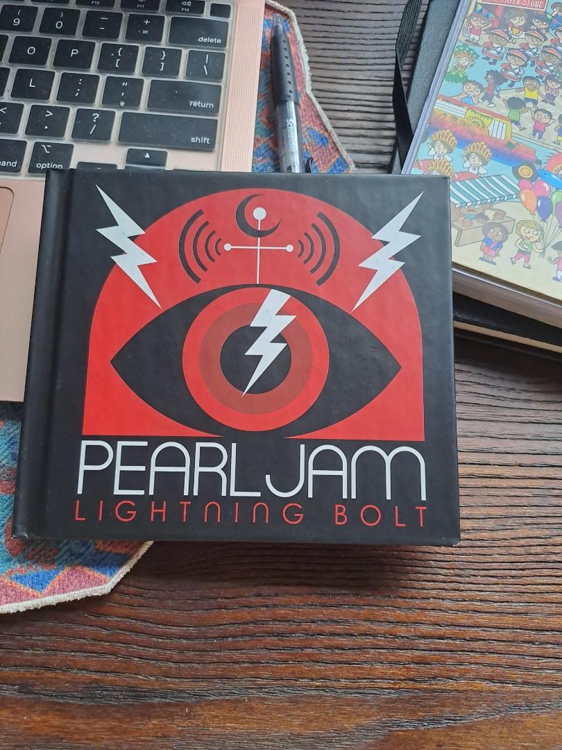 Pearl Jam: lightning bolt, Hobbies & Toys, Music & Media, CDs & DVDs on