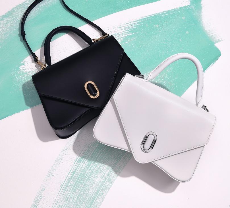 White hotsell leather pocketbooks