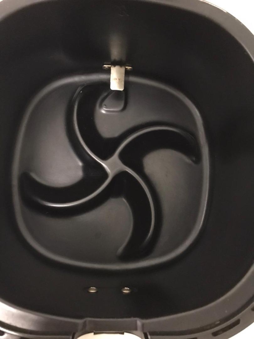 Philips Airfryer HD9216/81, Furniture & Home Living, Kitchenware