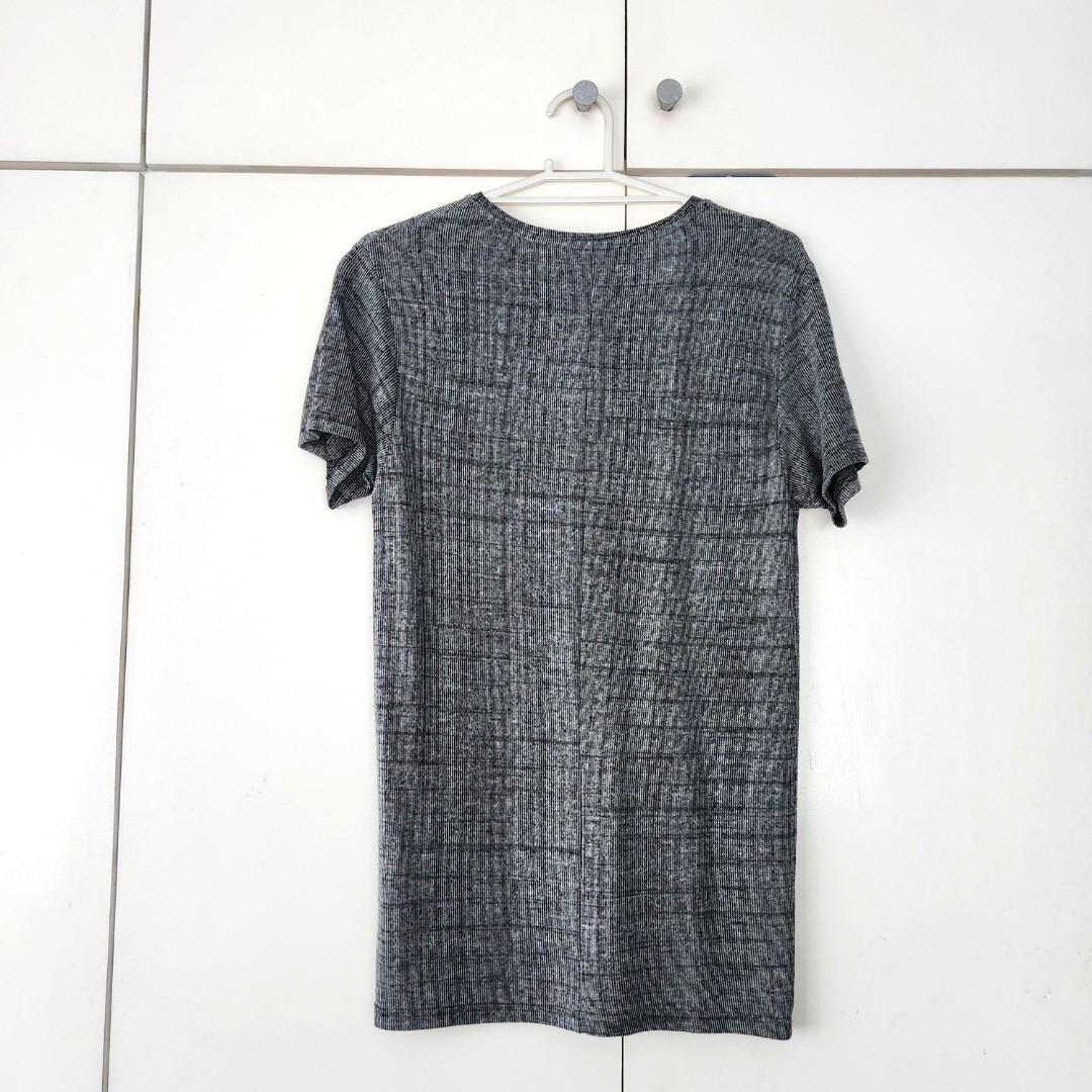 Pull & Bear men's shirt (Category: Tshirts & Polo Shirts ) located in Cainta. Submitted by andrthings (Listing ID 1192072322, Image 2). Description: .