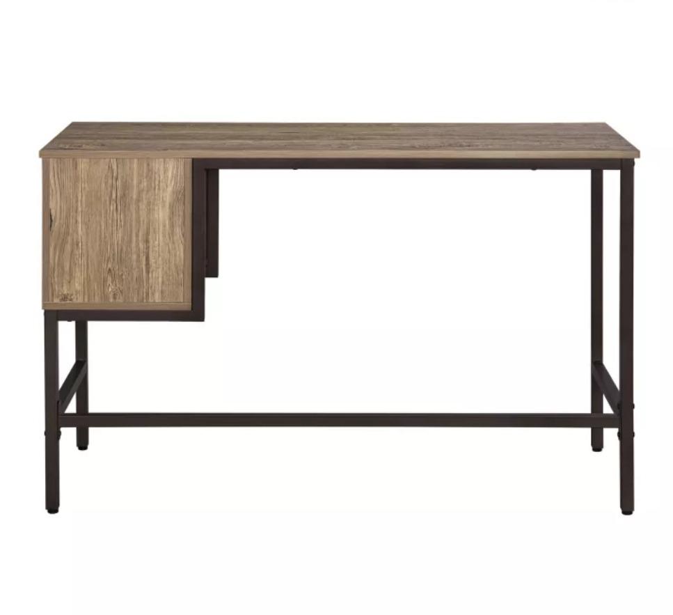 SanYang Computer Table 401621, Computers & Tech, Desktops on Carousell
