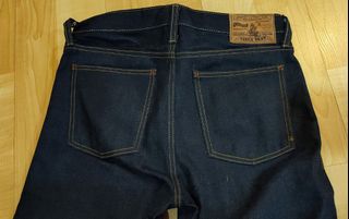 (Category: ) located in . Submitted by denimhuntermy (Listing ID 1192097536, Image 1). Description: .
