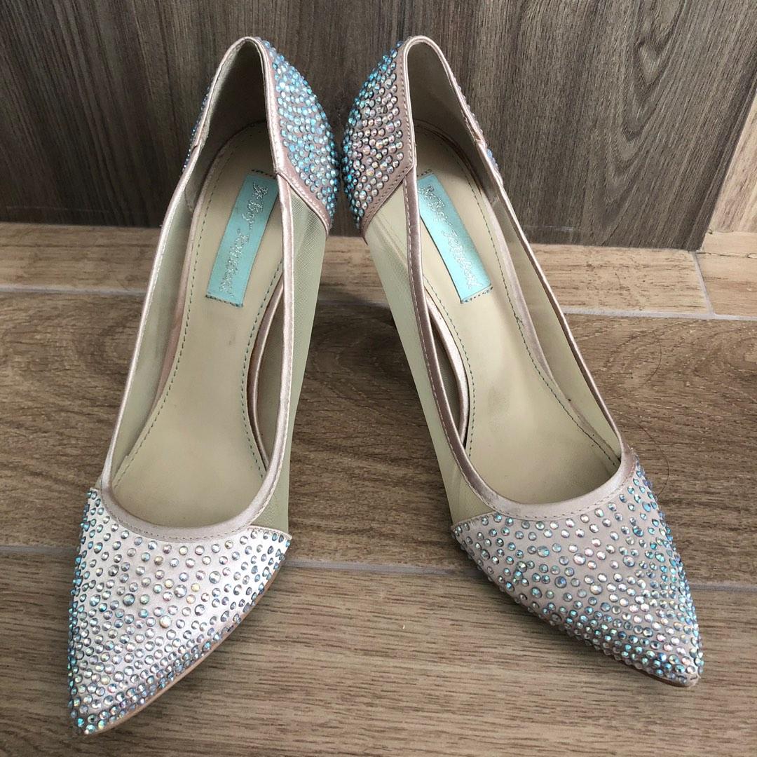 Betsey johnson champagne heels shop