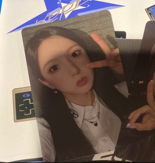 (Category: ) located in . Submitted by KPOP_shop (Listing ID 1192146415, Image 1). Description: .