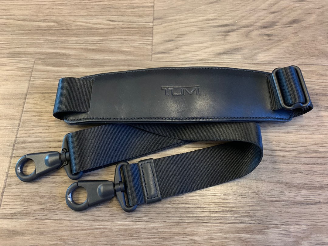 Tumi briefcase shoulder strap, Men's Fashion, Bags, Briefcases on Carousell