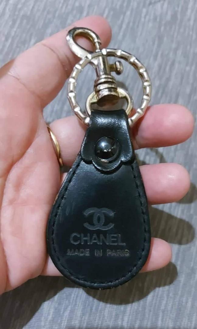 Chanel keychain holder store