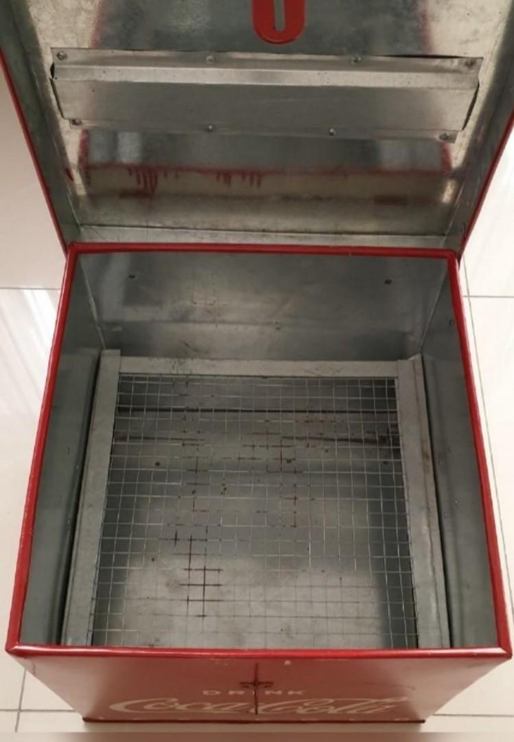 Vintage/Retro Coca Cola Ice Box, Furniture & Home Living, Home Decor