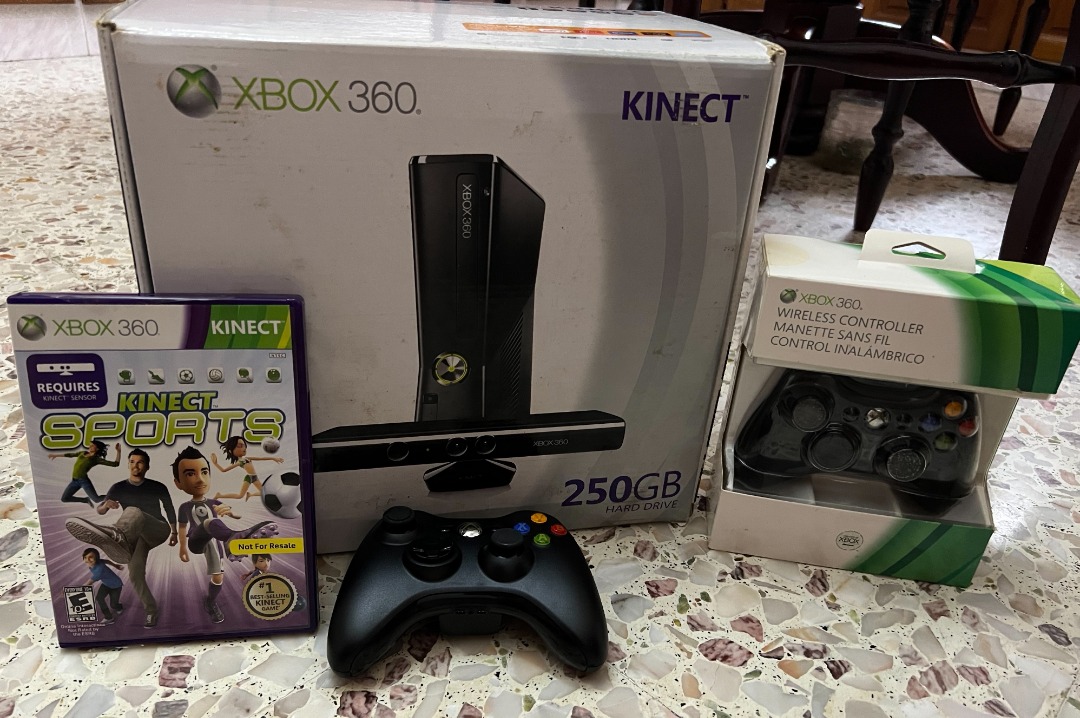 Xbox 360 with Kinect for Sale, Video Gaming, Video Game Consoles, Xbox