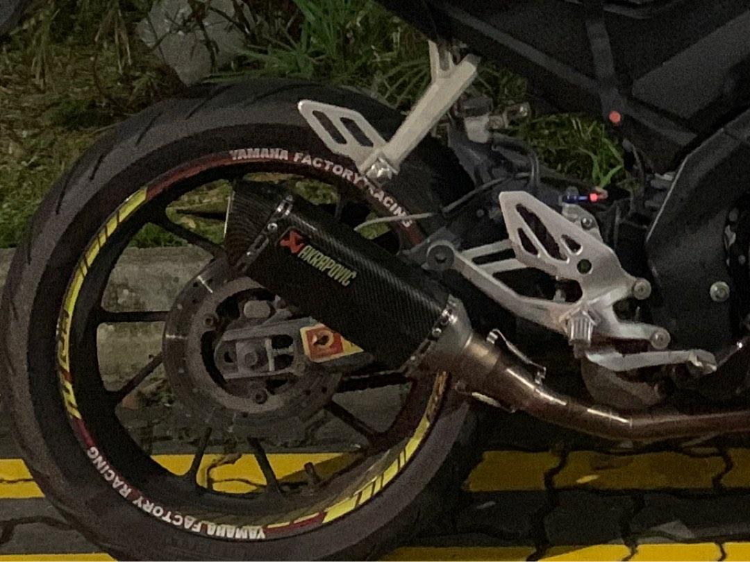 Akrapovic exhaust store r15 v3