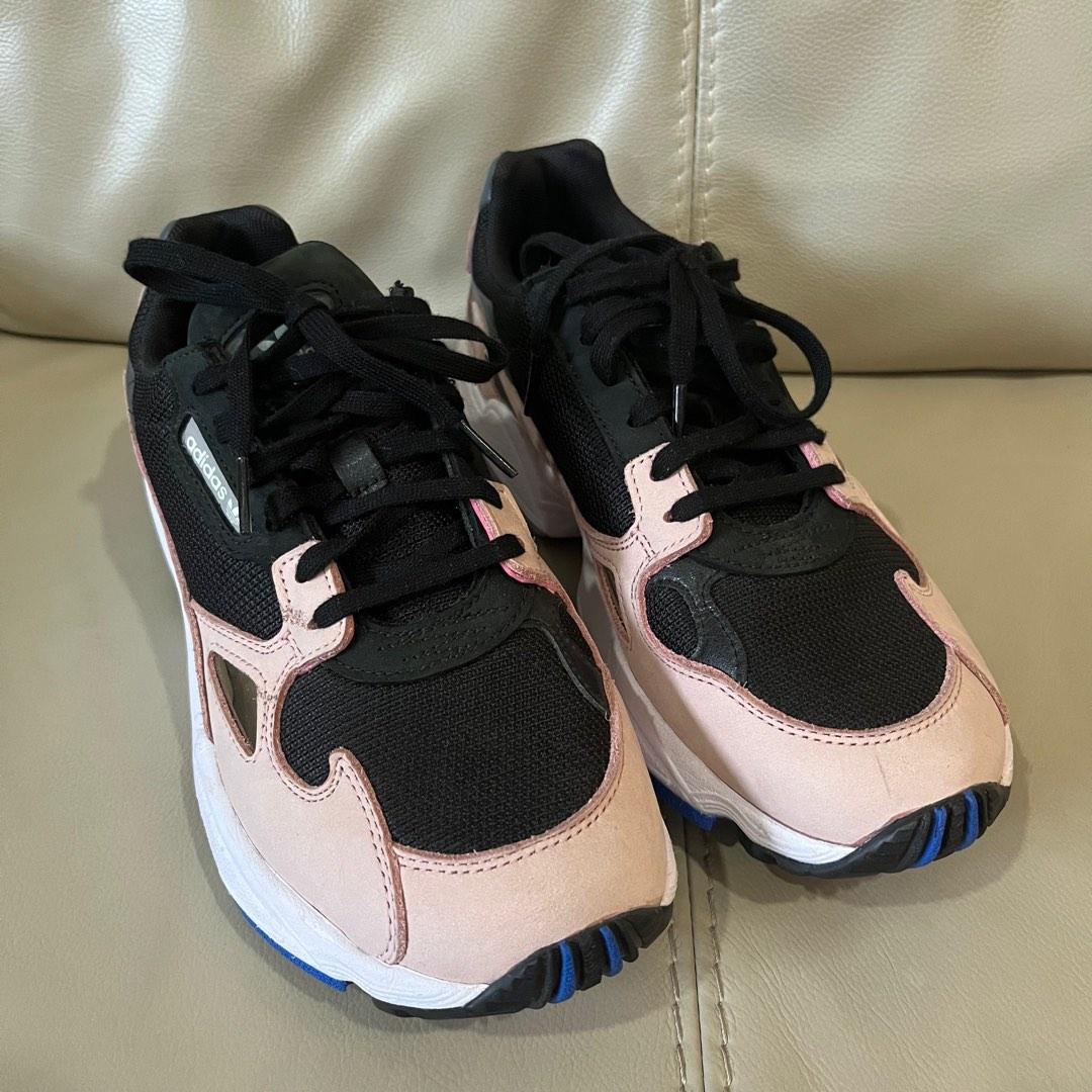 Adidas kylie sales jenner harga