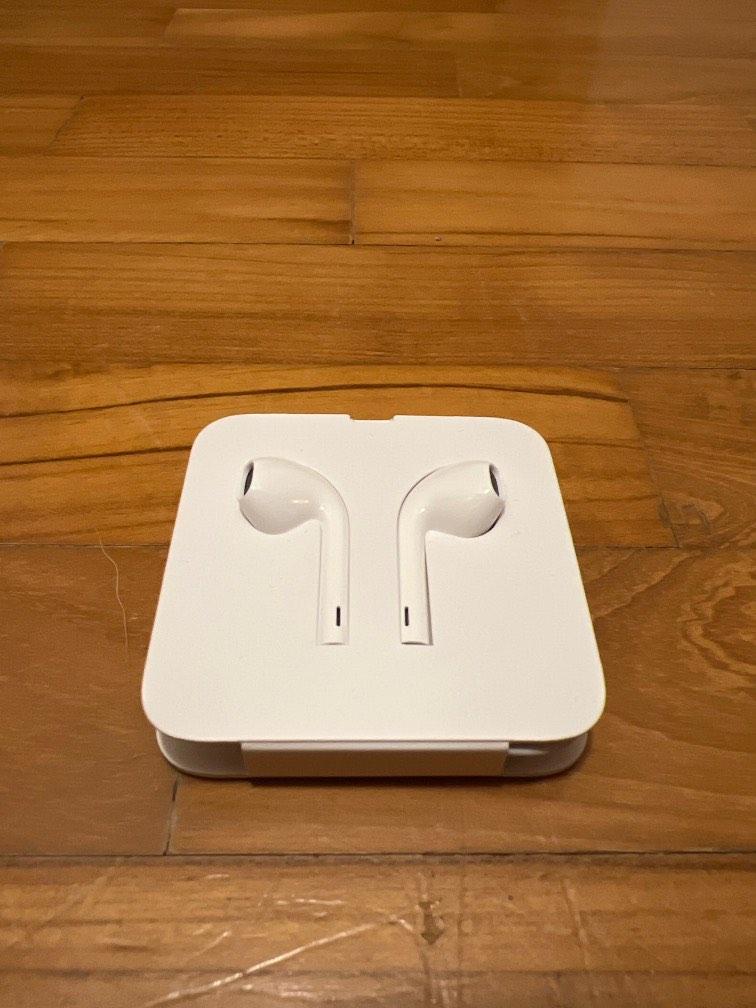 Apple iPhone Original EarPods, Audio, Earphones on Carousell