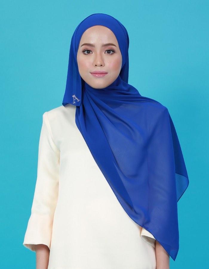 Ariani Shawl Women s Fashion Muslimah Fashion Hijabs on Carousell