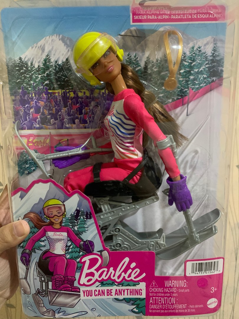Barbie edisi Karir asli Mattel