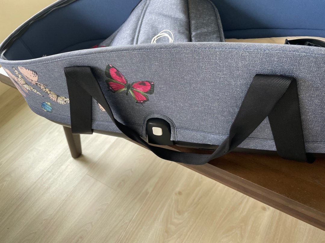 Bee 5, Babies & Kids, Going Out, Strollers on Carousell