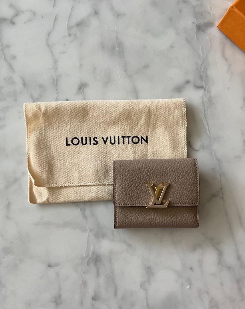New Set Louis Vuitton Capucines Mini And Wallet Set 2023 Capushell In  Wisteria