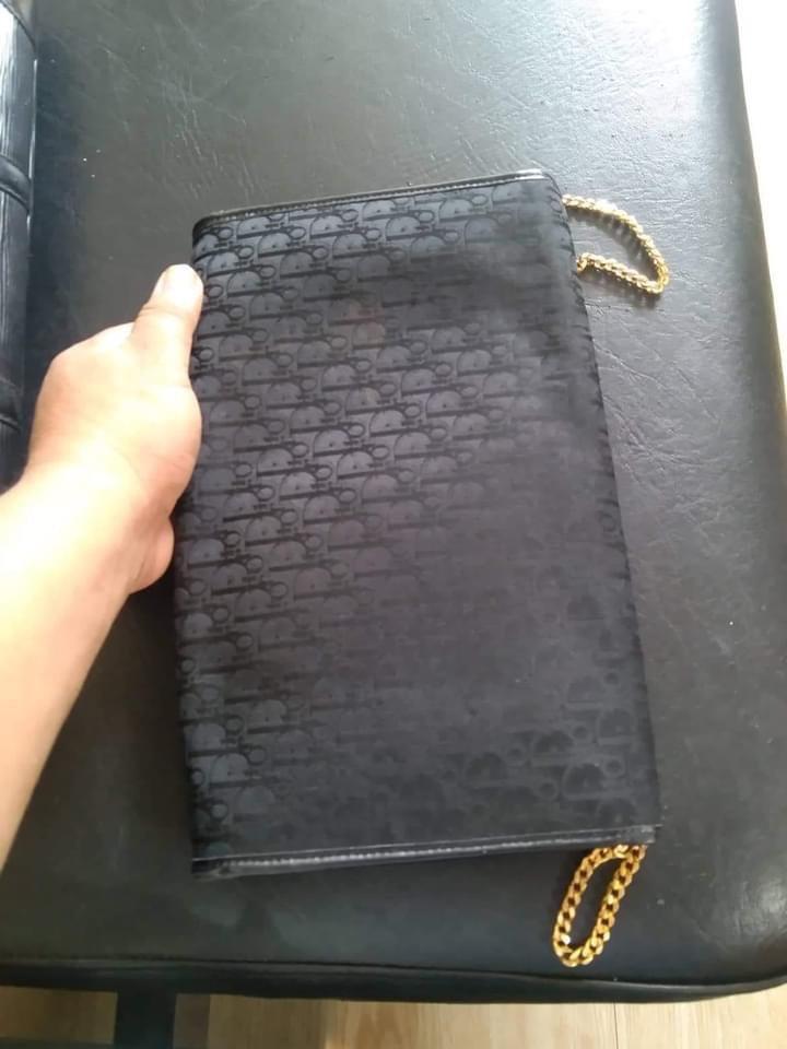 Christian dior black chain sling bag (Category: Luxury Bags & Wallets) located in Butuan. Submitted by natalday (Listing ID 1192238235, Image 2). Description: authentic .
