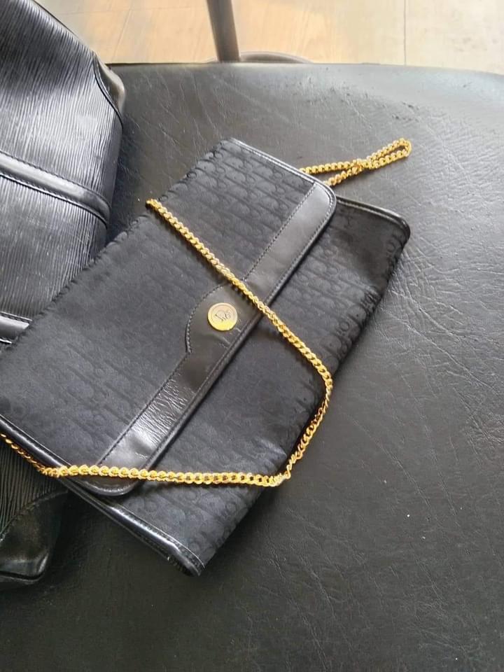 Christian dior black chain sling bag (Category: Luxury Bags & Wallets) located in Butuan. Submitted by natalday (Listing ID 1192238235, Image 1). Description: authentic .