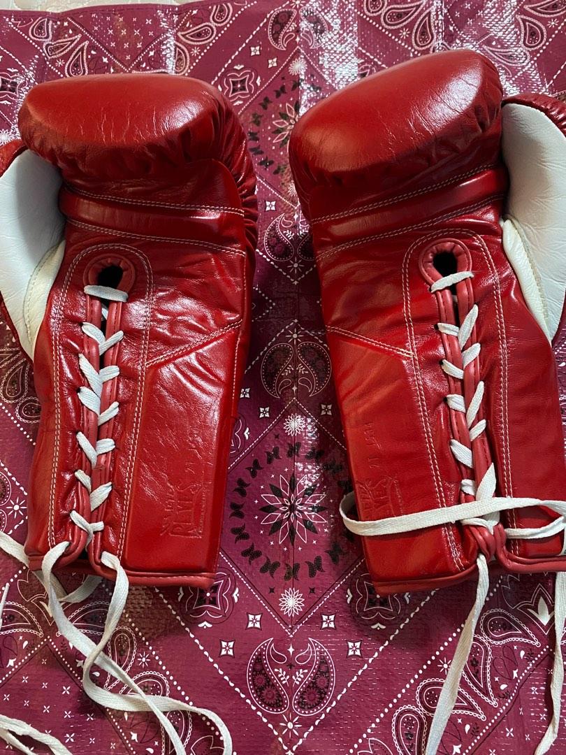 Cleto Reyes Traditional Pro Fight boxing gloves, Sports Equipment