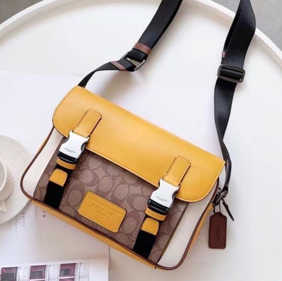 Coach discount messenger crossbody