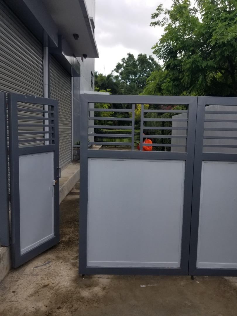 Commercial Building For Sale in Sto Tomas with Empty Lot Space, Property, For Sale, Commercial