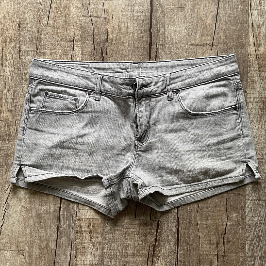 DKNY Grey Denim Shorts, Women's Fashion, Bottoms, Shorts on Carousell