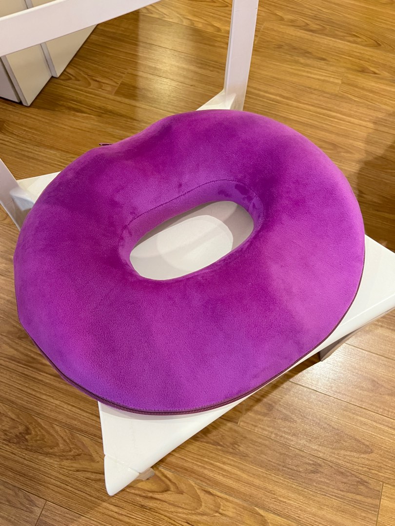 Donut Pillow for Coccyx / Tailbone Support, Health & Nutrition, Medical