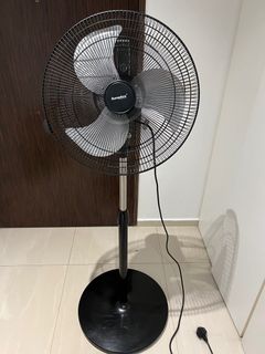 (Category: ) located in . Submitted by nazmul.1 (Listing ID 1192281811, Image 1). Description: .