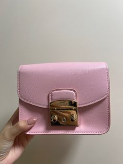 （分類：）位於 。 由 hamhamhamster 提交（商品編號 1192339068，圖片 1）。簡介： 。