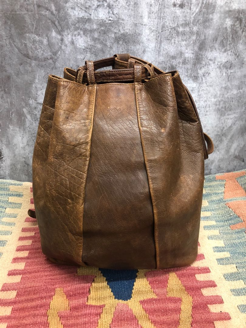 Gili backpack clearance purse