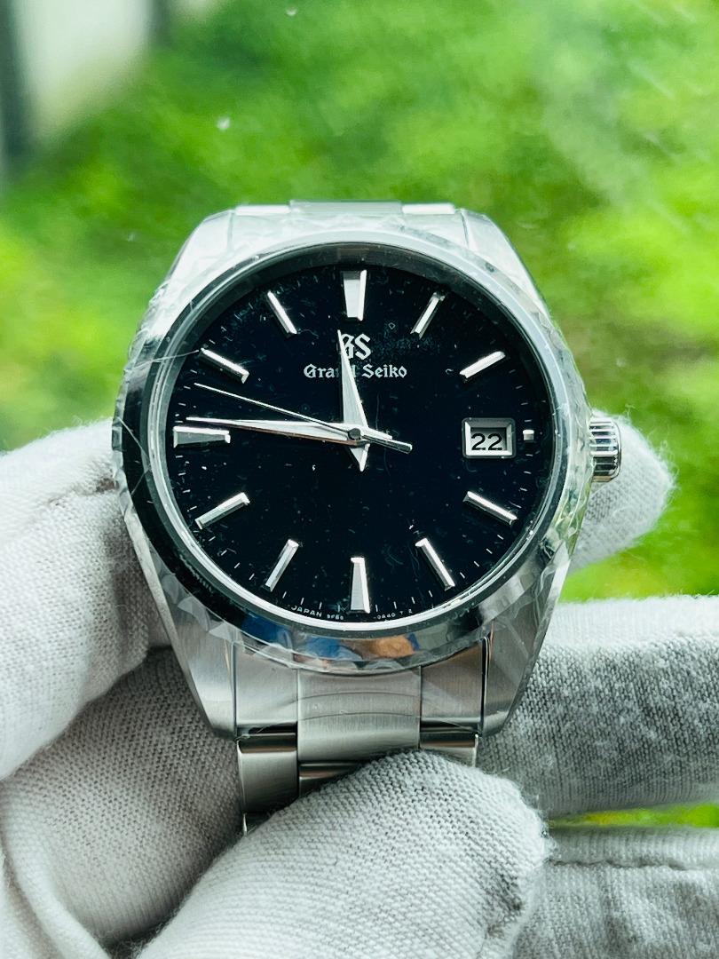 Grand Seiko SBGP013, Luxury, Watches on Carousell