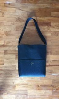 Greyspace - Beth Tote Bag in Black