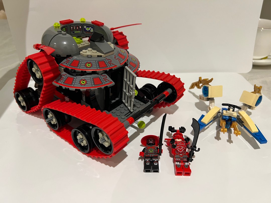 Lego set 70504 on sale