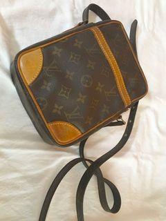 LV vintage lover sling bag with receipt 