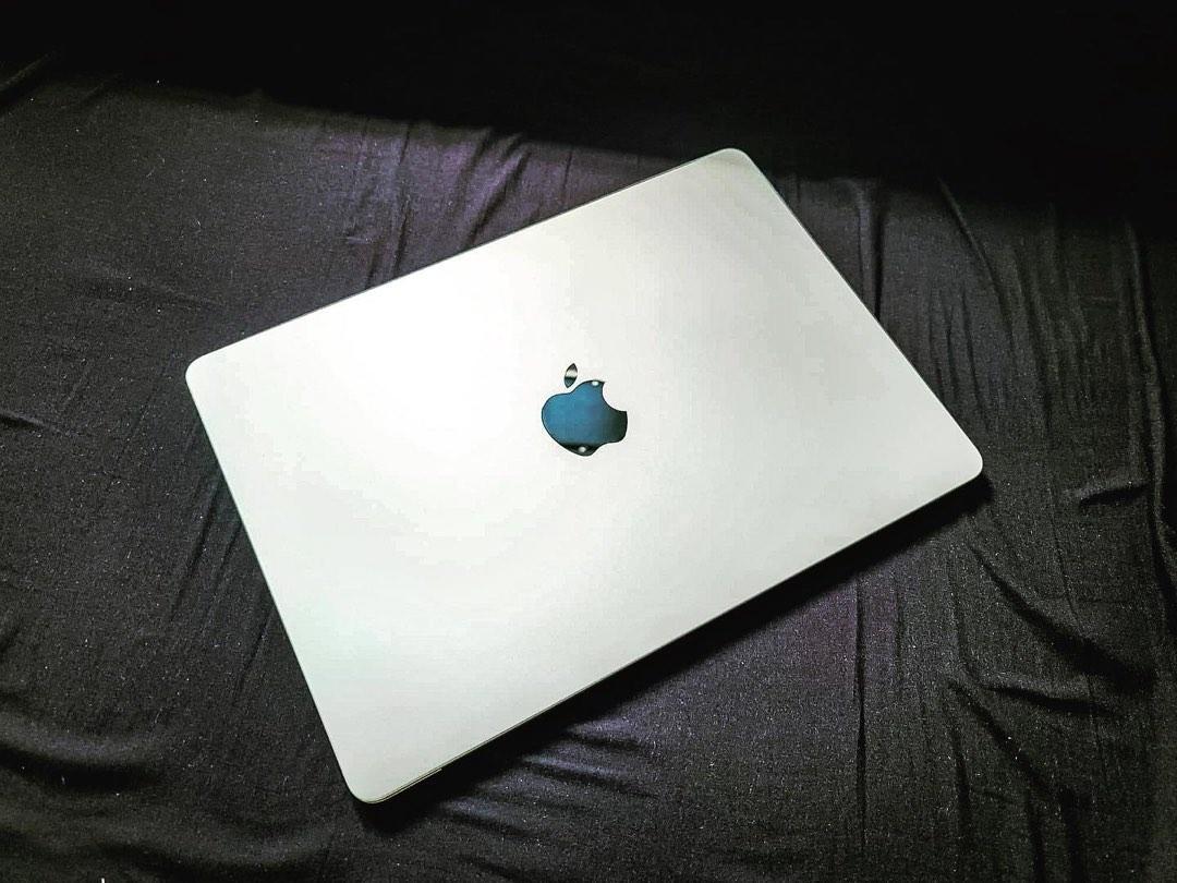 Macbook Air 2022 256gb SSD M2 Chip (Category: Laptops & Notebooks) located in Cainta. Submitted by ipotchgadget (Listing ID 1192428201, Image 1). Description: For sale or Swap Macbook Air 2022 256gb SSD M2 Complete Swap Accepted ( Swapping Price is higher than selling Price ) PRICE: • 59,990 CONDITION: •99% Smooth •101% Good Running condition Test all you want upon meet up •Battery Cycle Count 4 only PACKAGE: •unit •wallcharger •usb cable •Box ME