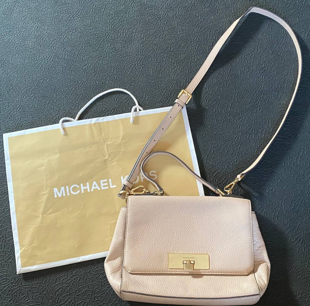 Michael Kors Callie 2-way bag, Luxury, Bags & Wallets on Carousell