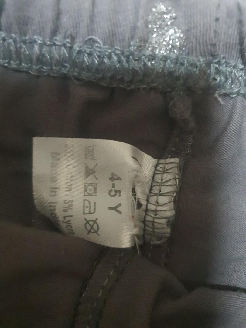 Mickey Leggings Size on tag 4-5T (Category: Babies & Kids Fashion) located in Zamboanga. Submitted by abby1614 (Listing ID 1192397123, Image 2). Description: Mickey Leggings Size on tag 4-5T but fits 2T.